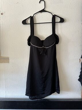 Elegant Black Mini Dress with Rhinestone Detail